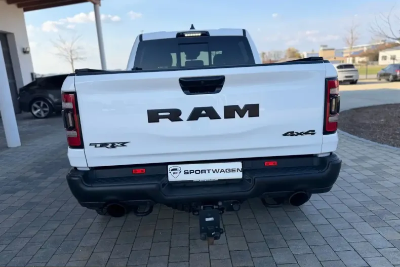 Dodge RAM din 2024 cu 22.900 km - oferta DOD209929 - foto 2