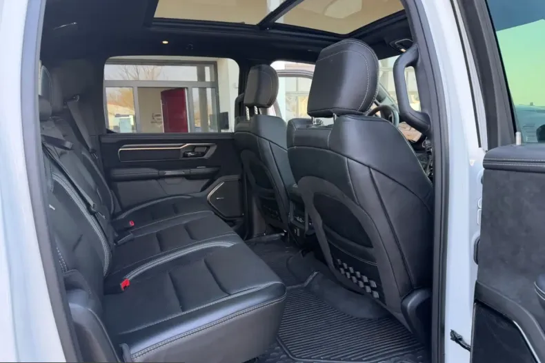 Dodge RAM din 2024 cu 22.900 km - oferta DOD209929 - foto 23
