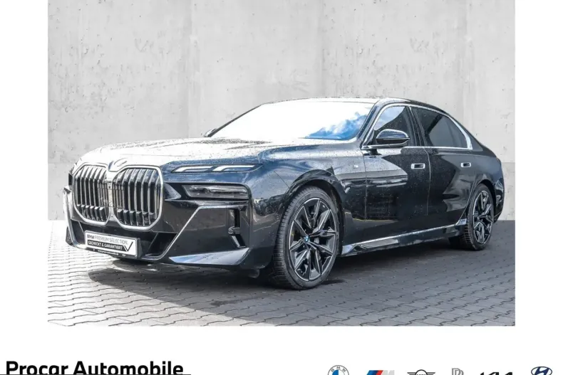 BMW 740 (Seria 7) din 2025 cu 11.900 km - oferta BMW209930 - foto 1