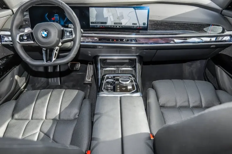 BMW 740 (Seria 7) din 2025 cu 11.900 km - oferta BMW209930 - foto 3