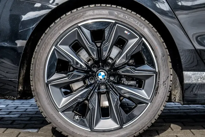 BMW 740 (Seria 7) din 2025 cu 11.900 km - oferta BMW209930 - foto 4