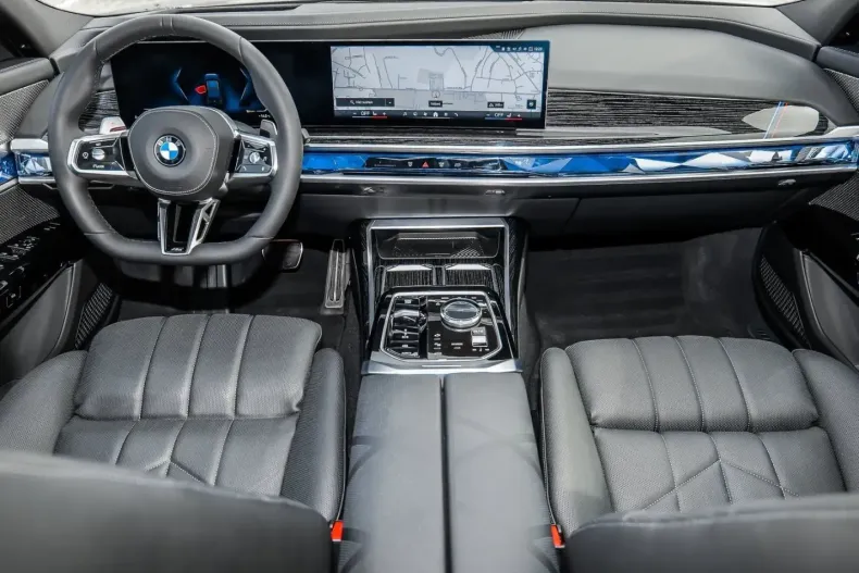 BMW 740 (Seria 7) din 2025 cu 14.550 km - oferta BMW209931 - foto 3