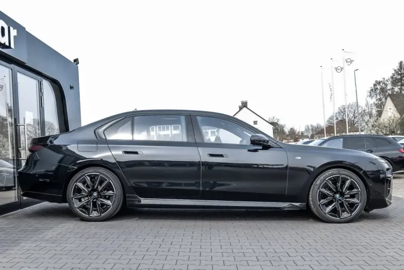 BMW 740 (Seria 7) din 2025 cu 14.550 km - oferta BMW209931 - foto 10