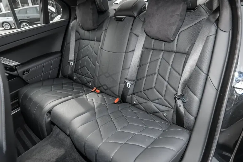 BMW 740 (Seria 7) din 2025 cu 14.550 km - oferta BMW209931 - foto 21