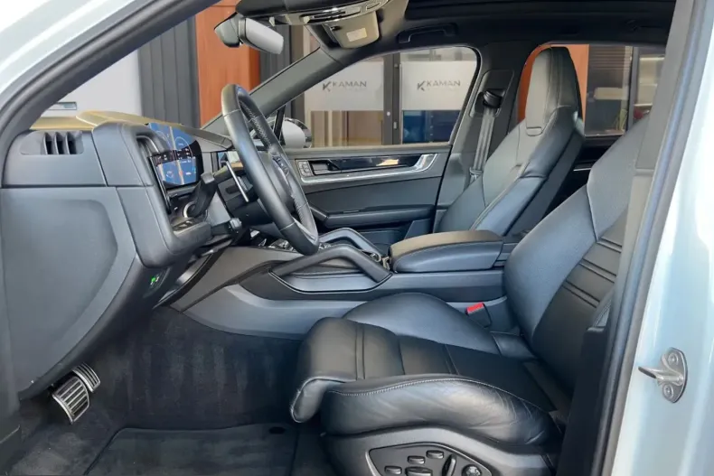 Porsche Cayenne din 2023 cu 17.800 km - oferta POR209933 - foto 13