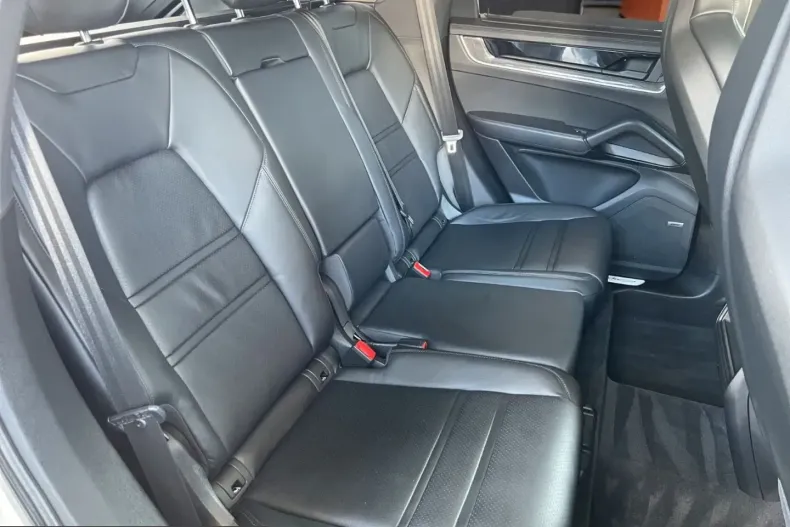 Porsche Cayenne din 2023 cu 17.800 km - oferta POR209933 - foto 29