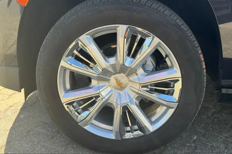 Chevrolet Suburban din 2024 cu 26.632 km - oferta CHE209937 - foto 9