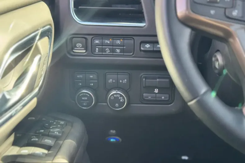 Chevrolet Suburban din 2024 cu 26.632 km - oferta CHE209937 - foto 27