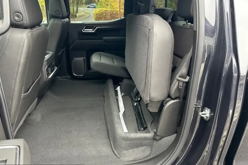 Chevrolet Silverado din 2025 cu 11.500 km - oferta CHE209939 - foto 20
