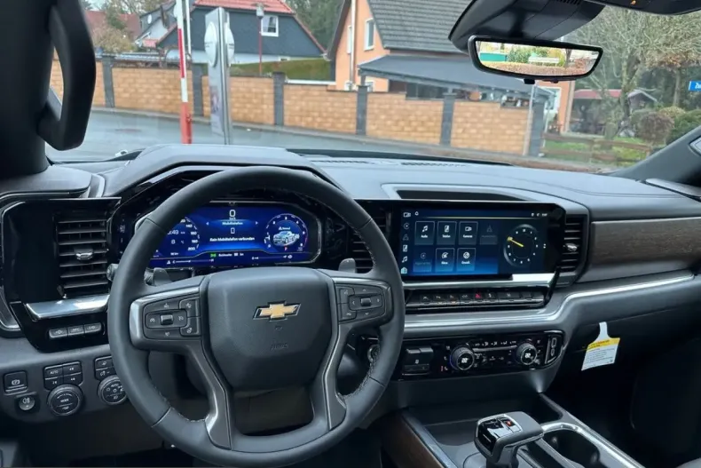 Chevrolet Silverado din 2025 cu 11.500 km - oferta CHE209939 - foto 30