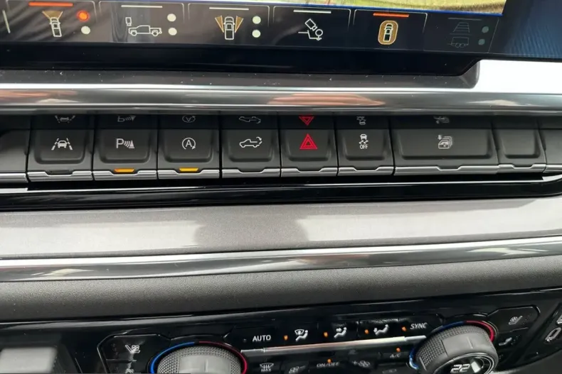 Chevrolet Silverado din 2025 cu 11.500 km - oferta CHE209939 - foto 34