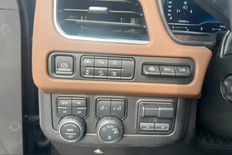 Chevrolet Tahoe din 2024 cu 36.100 km - oferta CHE209940 - foto 14