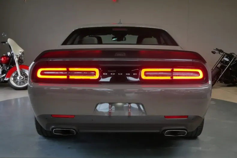 Dodge Challenger din 2025 cu 4.976 km - oferta DOD209941 - foto 4