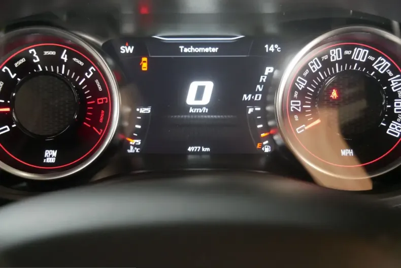 Dodge Challenger din 2025 cu 4.976 km - oferta DOD209941 - foto 22