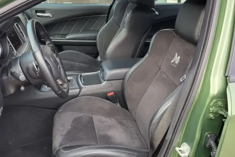 Dodge Charger din 2024 cu 14.800 km - oferta DOD209943 - foto 11