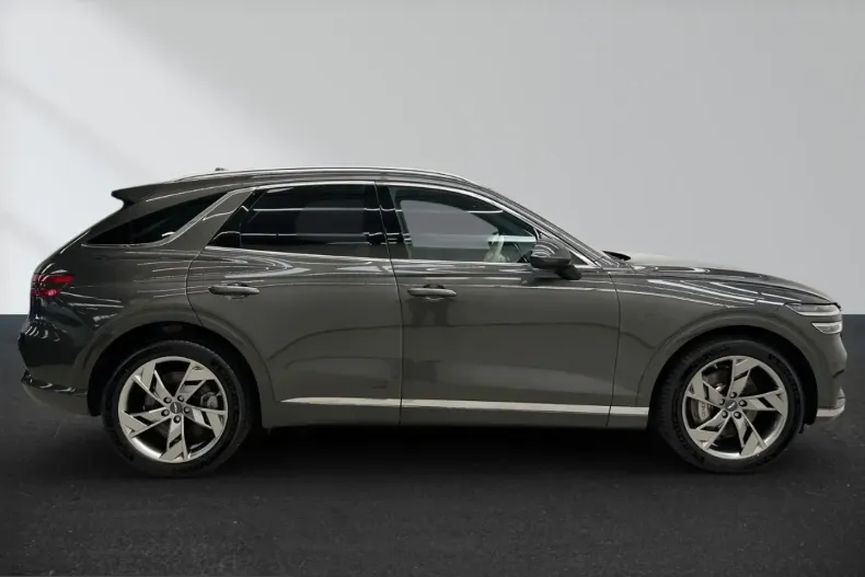 Genesis GV70 din 2025 cu 2.890 km - oferta GEN209947 - foto 5