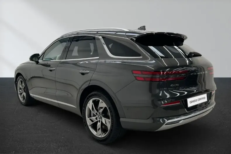 Genesis GV70 din 2025 cu 2.890 km - oferta GEN209947 - foto 8