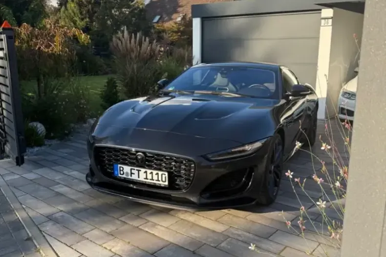 Jaguar F-Type din 2023 cu 17.035 km - oferta JAG209949 - foto 1