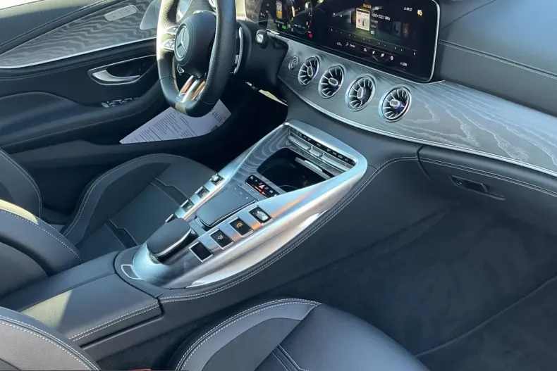 Mercedes-Benz AMG GT (Clasa GT) din 2023 cu 17.501 km - oferta MER209950 - foto 10