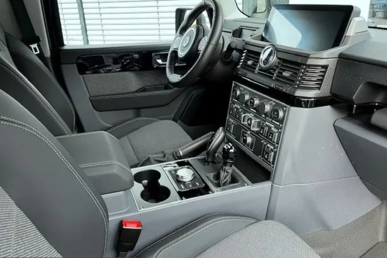 INEOS Grenadier din 2025 cu 18.456 km - oferta INE209963 - foto 15