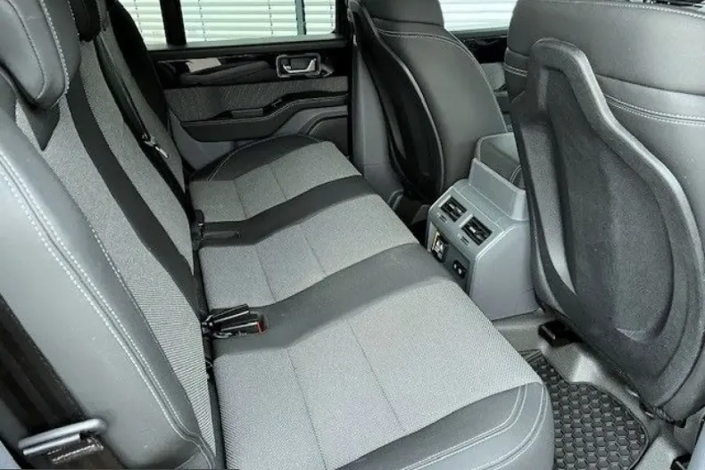 INEOS Grenadier din 2025 cu 18.456 km - oferta INE209963 - foto 17