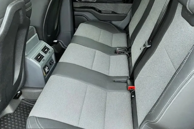 INEOS Grenadier din 2025 cu 18.456 km - oferta INE209963 - foto 19