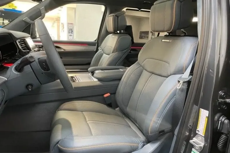 Jeep Wagoneer din 2025 cu 33.539 km - oferta JEE209964 - foto 13