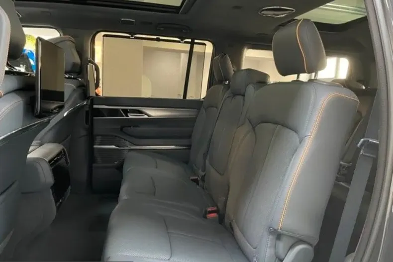 Jeep Wagoneer din 2025 cu 33.539 km - oferta JEE209964 - foto 17