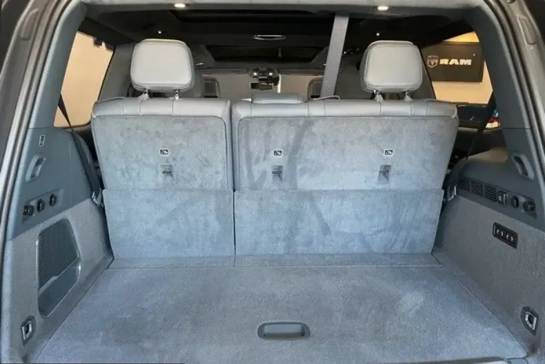 Jeep Wagoneer din 2025 cu 33.539 km - oferta JEE209964 - foto 19