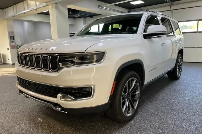 Jeep Wagoneer din 2025 cu 9.912 km - oferta JEE209966 - foto 3
