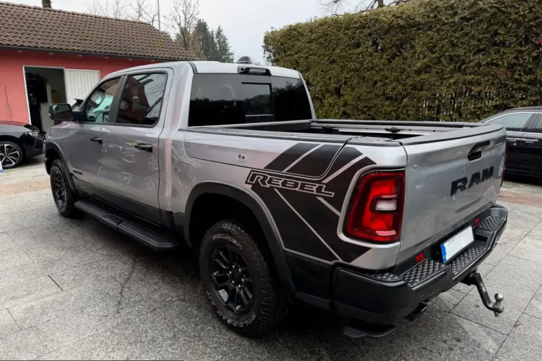 Dodge RAM din 2024 cu 20.000 km - oferta DOD209970 - foto 11