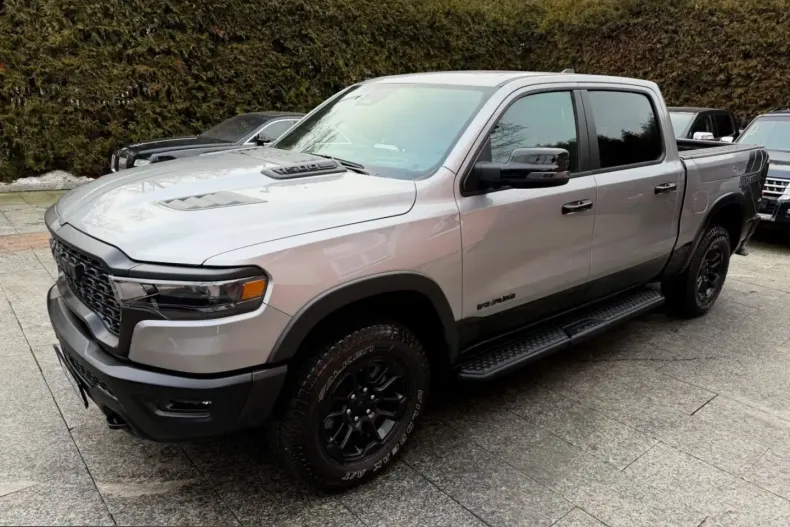 Dodge RAM din 2024 cu 20.000 km - oferta DOD209971 - foto 2