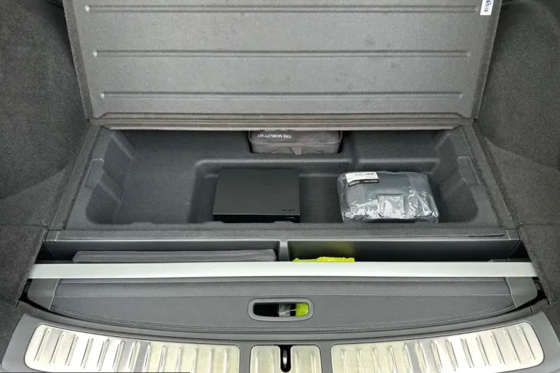Genesis GV70 din 2024 cu 10.650 km - oferta GEN209972 - foto 7
