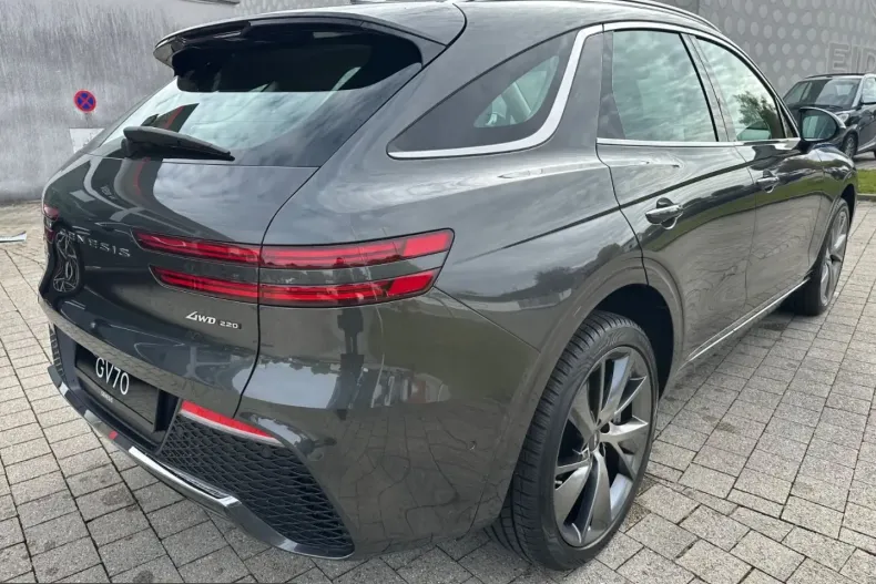 Genesis GV70 din 2024 cu 10.650 km - oferta GEN209972 - foto 8