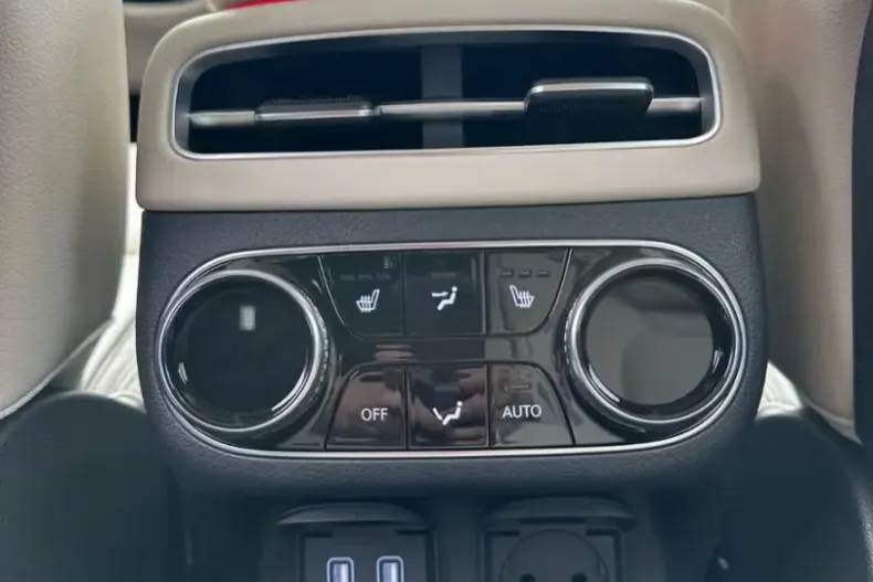 Genesis GV70 din 2025 cu 1.750 km - oferta GEN209973 - foto 18