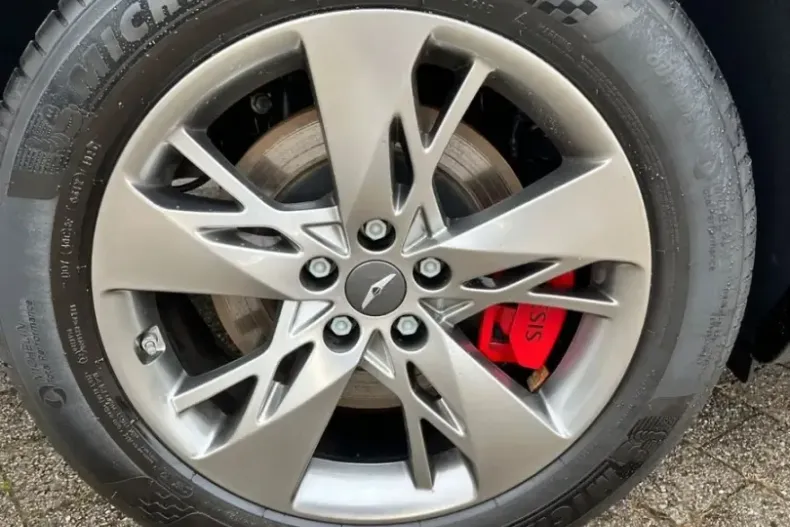Genesis GV70 din 2025 cu 2.750 km - oferta GEN209974 - foto 11