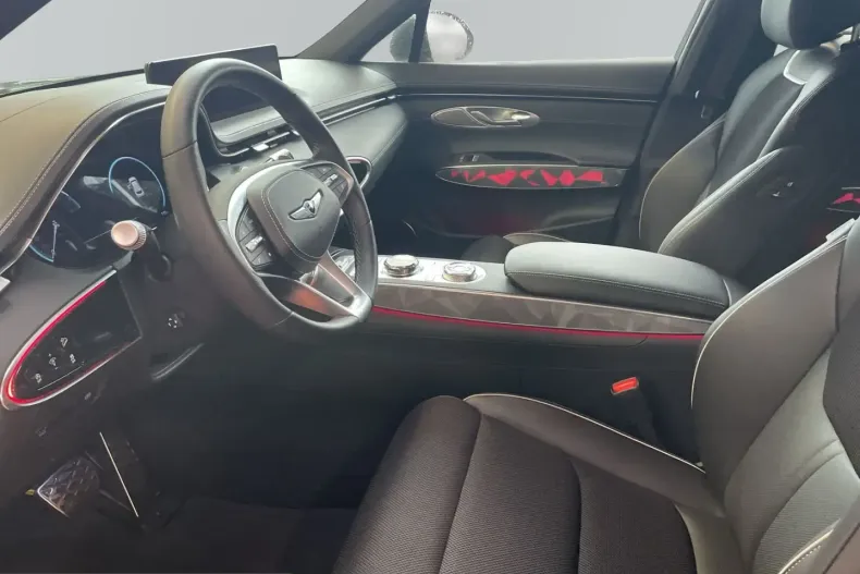 Genesis GV70 din 2025 cu 3.690 km - oferta GEN209977 - foto 8