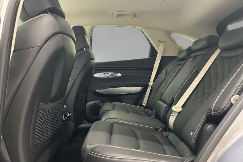 Genesis GV70 din 2024 cu 10.930 km - oferta GEN209978 - foto 14