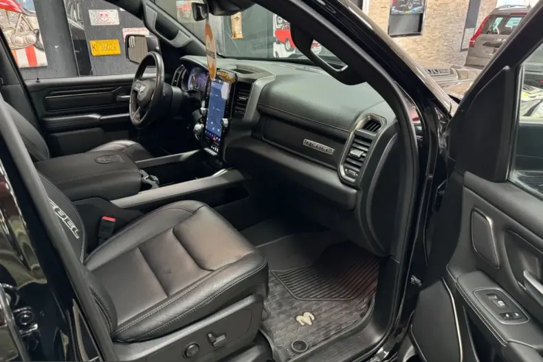 Dodge RAM din 2024 cu 23.151 km - oferta DOD209982 - foto 33