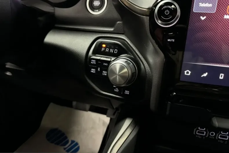 Dodge RAM din 2024 cu 23.151 km - oferta DOD209982 - foto 44