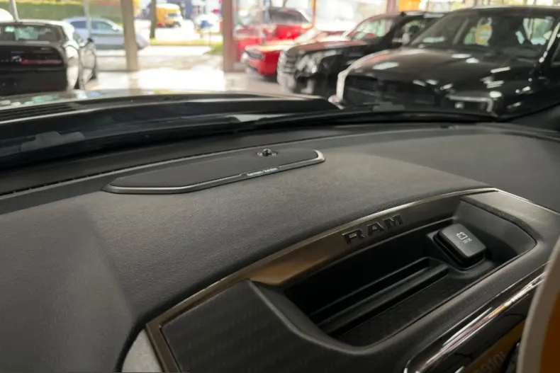 Dodge RAM din 2024 cu 23.151 km - oferta DOD209982 - foto 49