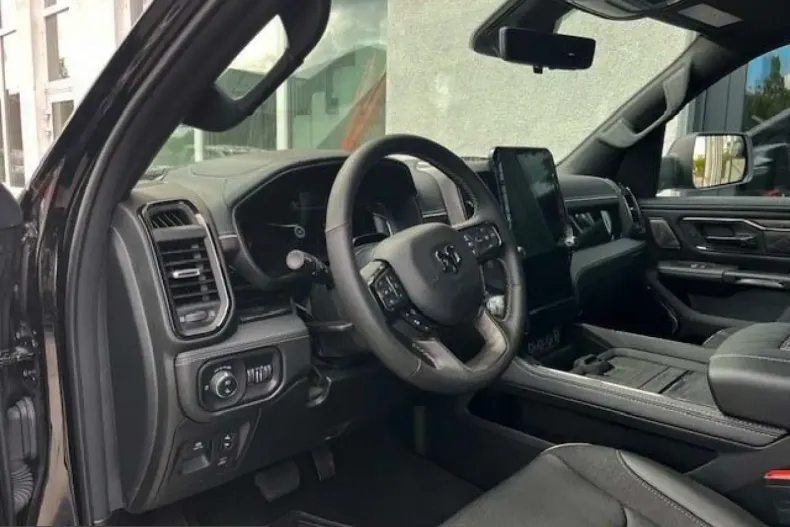 Dodge RAM din 2025 cu 16.900 km - oferta DOD209985 - foto 5