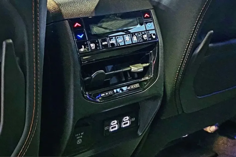 Jeep Grand Cherokee din 2024 cu 14.500 km - oferta JEE209995 - foto 11