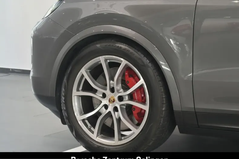 Porsche Cayenne din 2024 cu 27.459 km - oferta POR210005 - foto 10