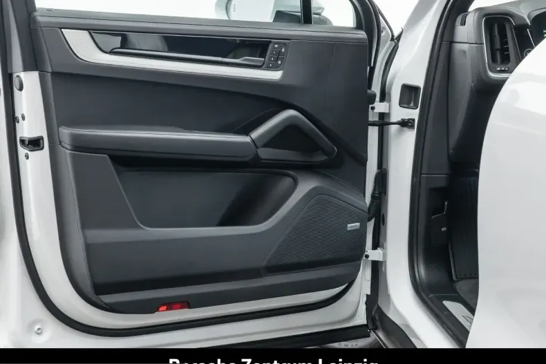 Porsche Cayenne din 2024 cu 26.646 km - oferta POR210006 - foto 20