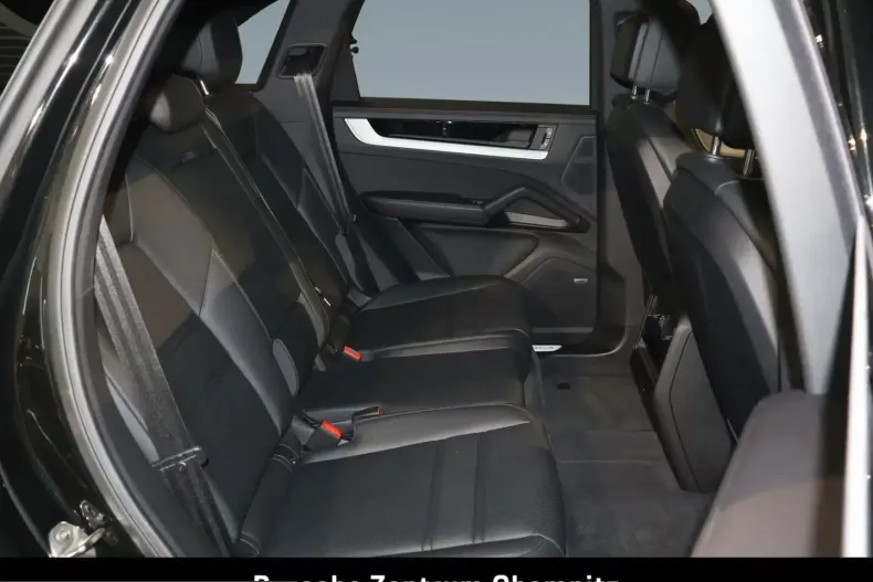 Porsche Cayenne din 2024 cu 23.350 km - oferta POR210007 - foto 12