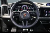 Porsche Cayenne din 2024 cu 23.350 km - oferta POR210007 - foto 16