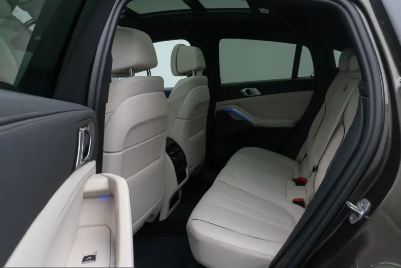 BMW X6 M50 (Seria X) din 2023 cu 81.977 km - oferta BMW210018 - foto 26