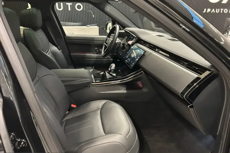 Land Rover Range Rover Sport din 2025 cu 9.042 km - oferta LAN210020 - foto 3