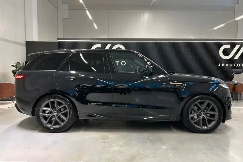 Land Rover Range Rover Sport din 2025 cu 9.042 km - oferta LAN210020 - foto 6